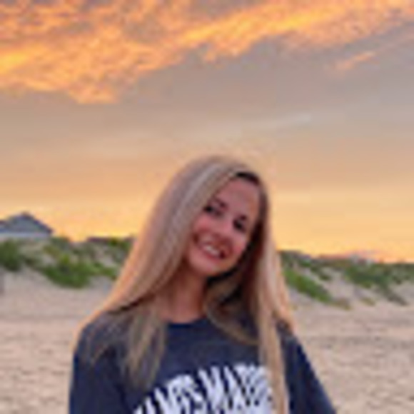 Meet your Posher, Kelli - Picture 1 of 1